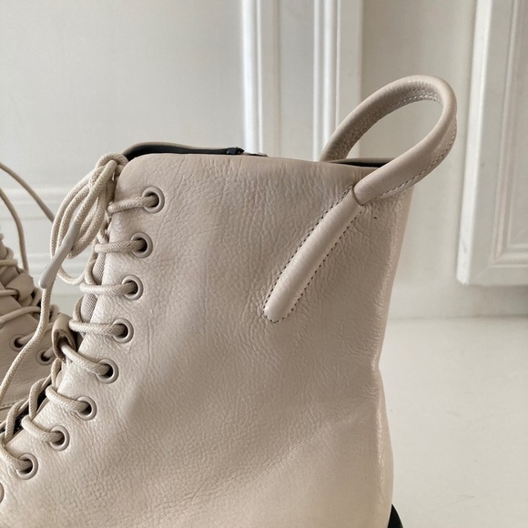 Sarto Anthropologie Ellera Ivory Leather Chelsea Boots Sz 7 - Picture 4 of 13